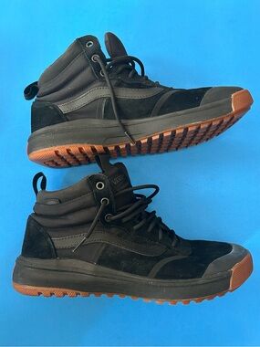 Vans Men’s Black High-Top Boots with Gum Outsole
